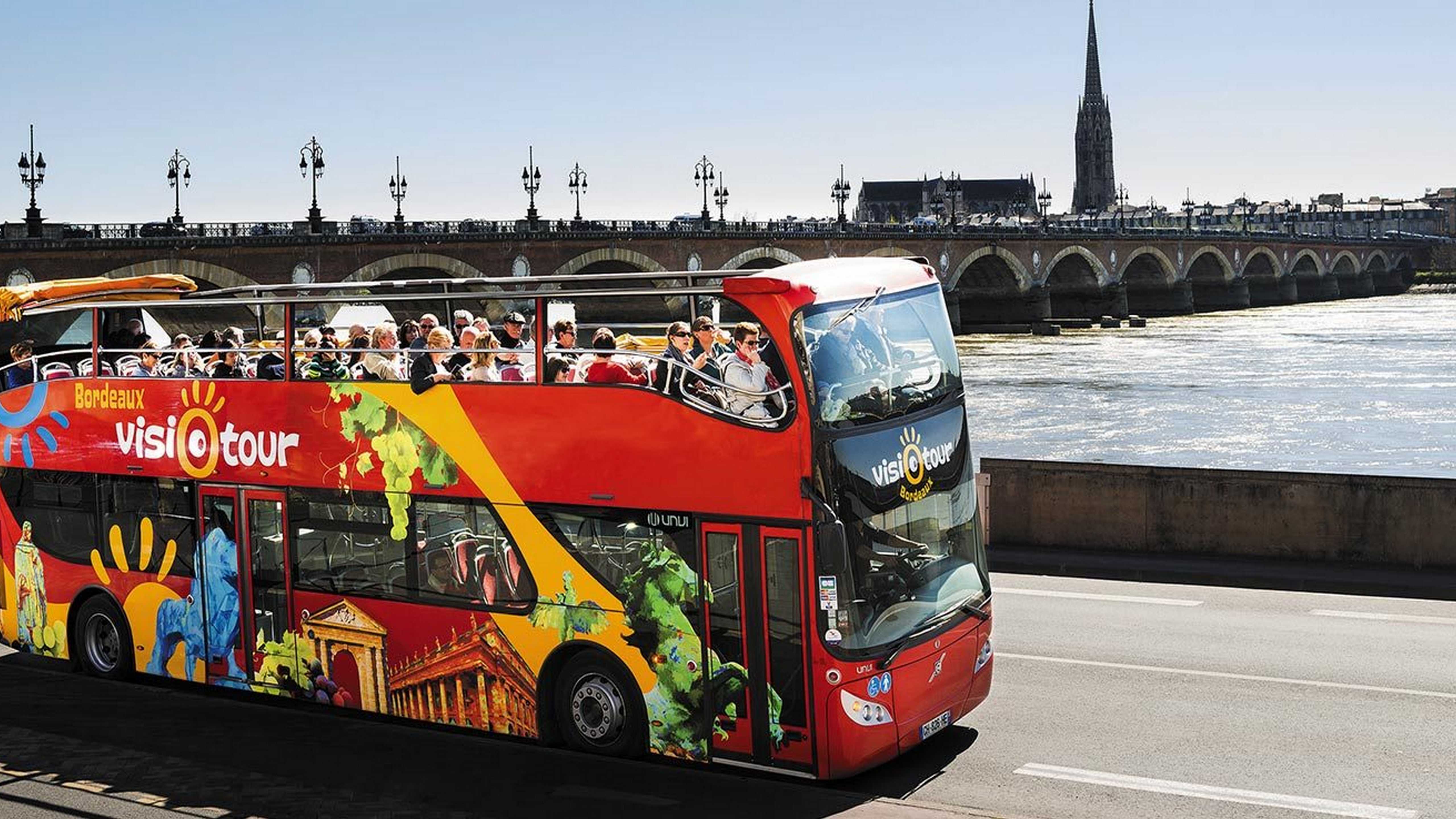 Bordeaux : retour du bus impérial pour (re)découvrir la ville au grand air