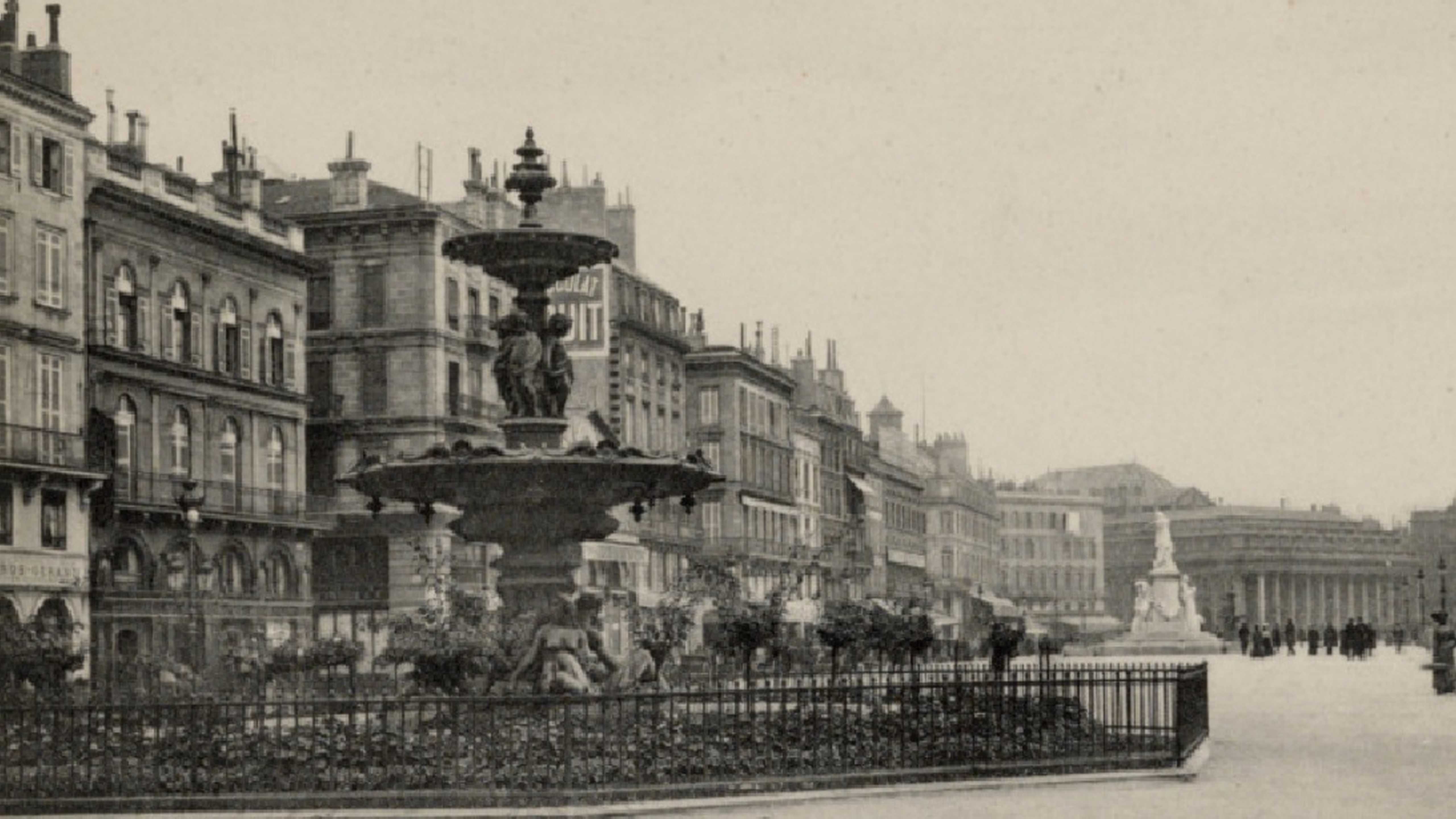 Les Allées de Tourny et le Grand-Théâtre à Bordeaux, début XXe siècle I Crédit carte postale : DR